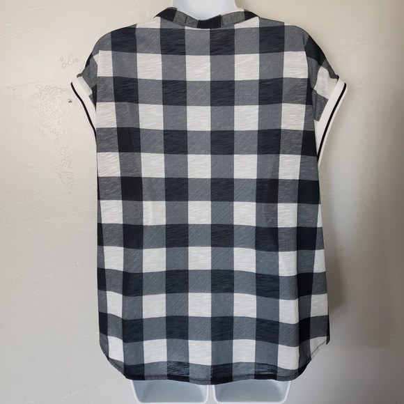 No Boundaries Women's XL Black White Buffalo Plaid Check Cap Sleeve Button Up - Picture 9 of 9